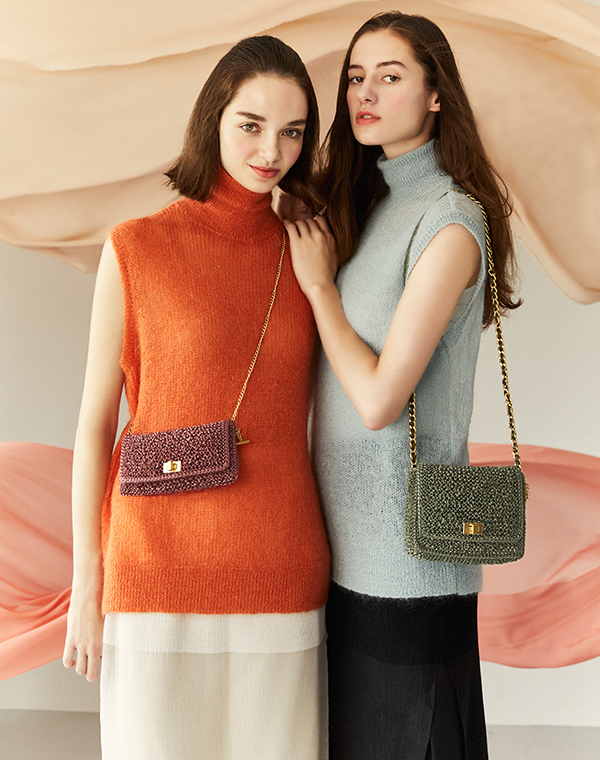 CROSS BODY BAG