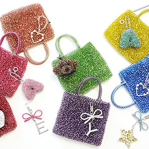 バッグ＋チャームで可愛く！おすすめの組み合わせをご紹介