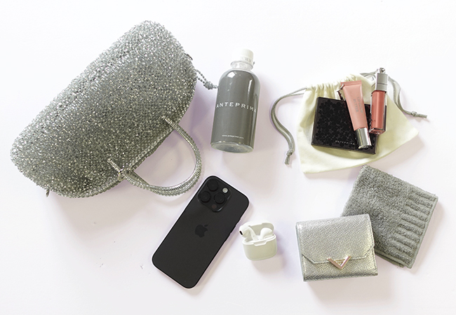 コンフェット/ミディアム/シルバー、ピクセル/三つ折りウォレット/シルバー