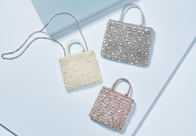 ペルラ グリッター/スクエア ミディアム/ブルーシルバー,ペルラ グリッター/スクエア スモール/フラミンゴシルバー,ペルラ グリッター/スクエア スモール/オーロラホワイト