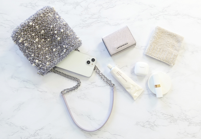 ペルラ グリッター/バケットバッグ/シルバー、サフィアーノ ベッロ/三つ折りウォレット/スモークグレー