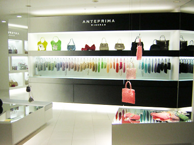 iwataya_shop_0305.jpg