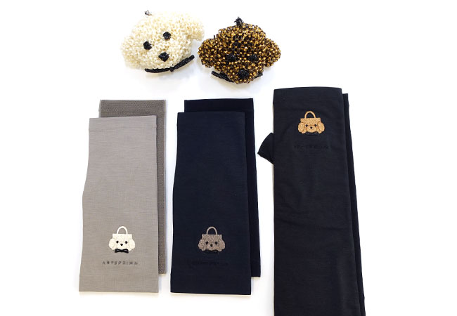 トイ・プードルモチーフUVケアフィンガーレスロンググローブ/ブラック,トイ・プードルモチーフUVケアフィンガーレスショートグローブ/ネイビー,トイ・プードルモチーフUVケアフィンガーレスショートグローブ/グレージュ,アニマーレ/ドッグ/スクエア スモール/ブロンズ