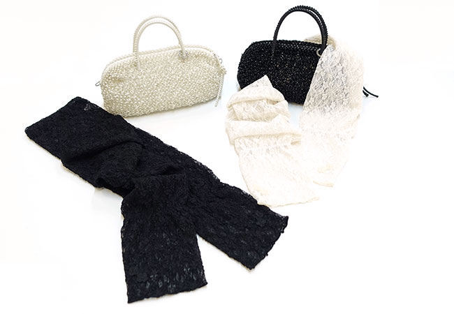 フィオーリモチーフ付きレースアームカバー/オフホワイト,コンフェット/スモール/オーロラホワイト,フィオーリモチーフ付きレースアームカバー/ブラック,コンフェット/スモール/エナメルブラック