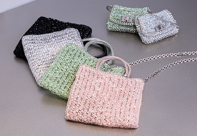 ワイヤー オルガンザ/スクエア スモール/パウダリーピンクシルバー、グリーングレーシルバー、シルバー、エナメルブラック,ワイヤー オルガンザ/マイクロバッグ/グリーングレーシルバー、シルバー