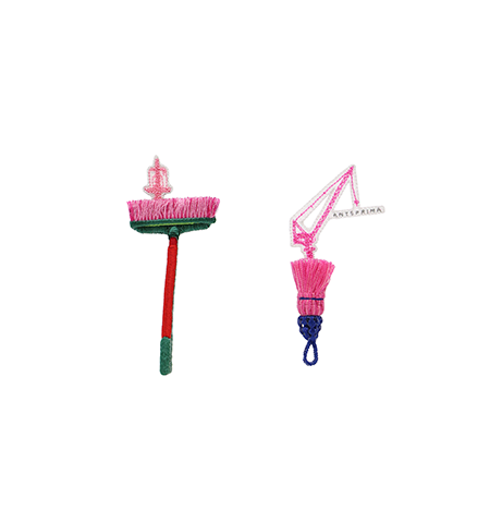 タカヒロ イワサキ/ブローチ/マルチ