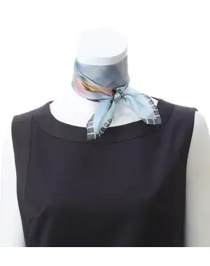 フラワー柄シルクプチスカーフ/ペールブルー