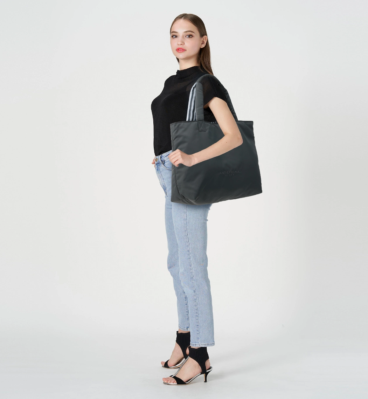 30%OFF】マンミーナ/ラージ/スモークグレー×ホワイト ｜ 【公式 