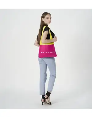 タカヒロ イワサキ/ニットバッグ/フクシアピンク