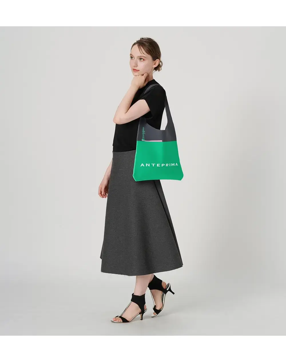 タカヒロ イワサキ/ニットバッグ/グリーン