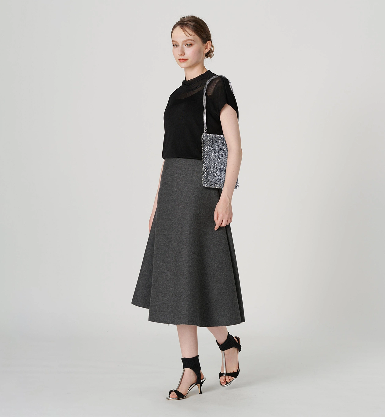 ANTEPRIMA 38サイズ ネイビーxシルバーサテンサンダル 美品