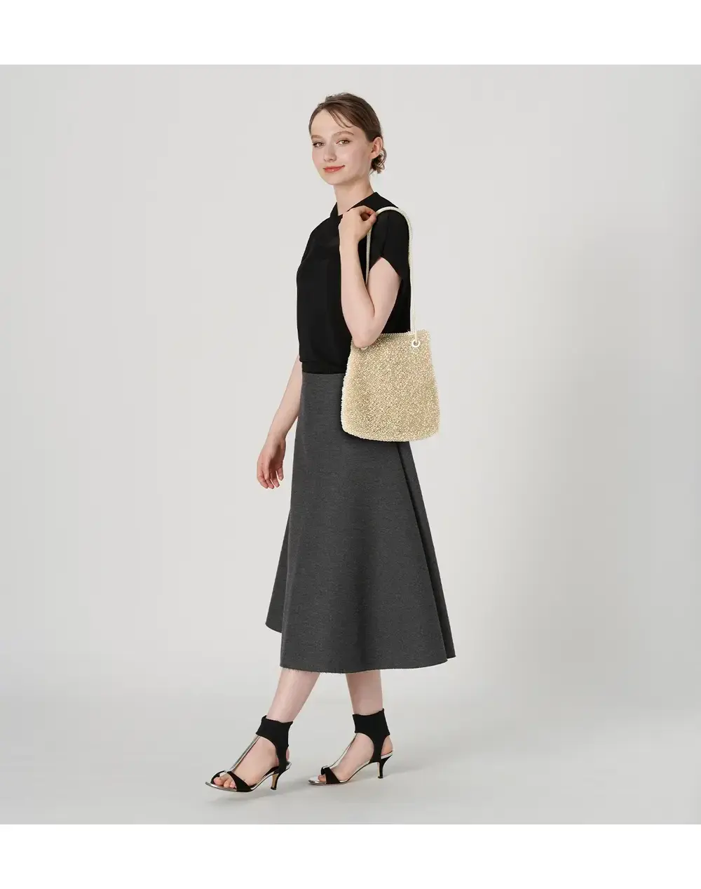 オッキエッロ/ミディアム/シルバーゴールド