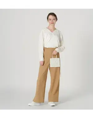 カンポ フィオリート/オーロラホワイト